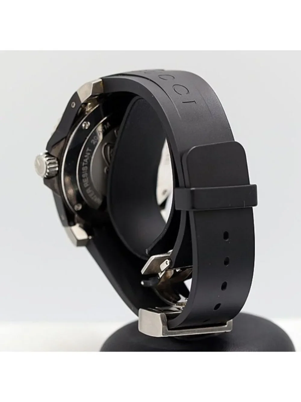 Gucci 136.2 Quartz Date Black Dial Watch